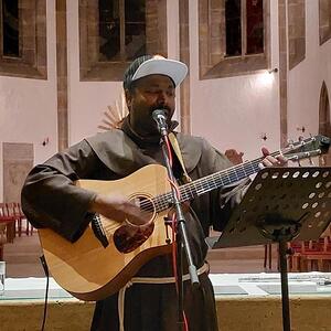 Konzert P. Sandesh Manuel mit Band