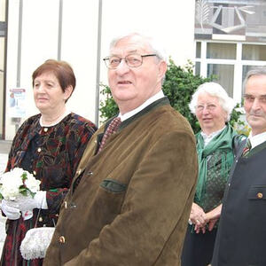 Trachtensonntag mit Ehejubilaren