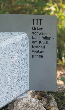 Jesus fällt zum ersten Mal unter dem Kreuz