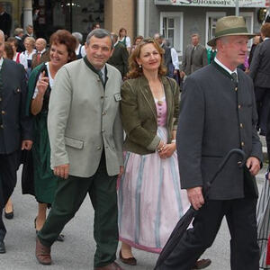 Trachtensonntag mit Ehejubilaren