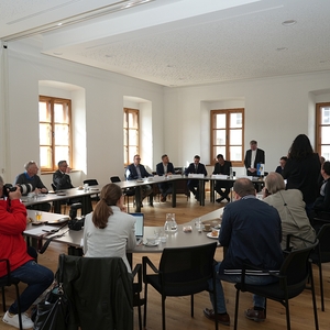 Pressekonferenz und Segnung Basilikadach