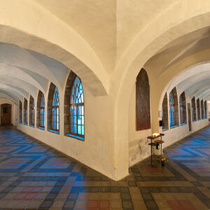 Kreuzgang unserer Kirche
