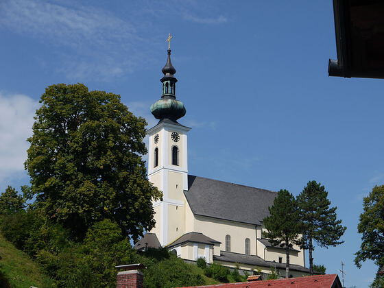  Pfarr- und Wallfahrtskirche 'Maria Attersee'
