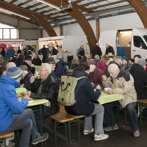 Fastensuppen-Essen am Bauernmarkt