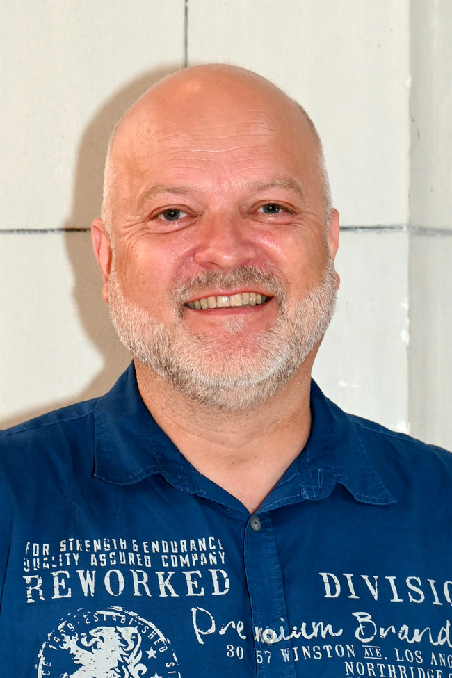  Robert Schersch